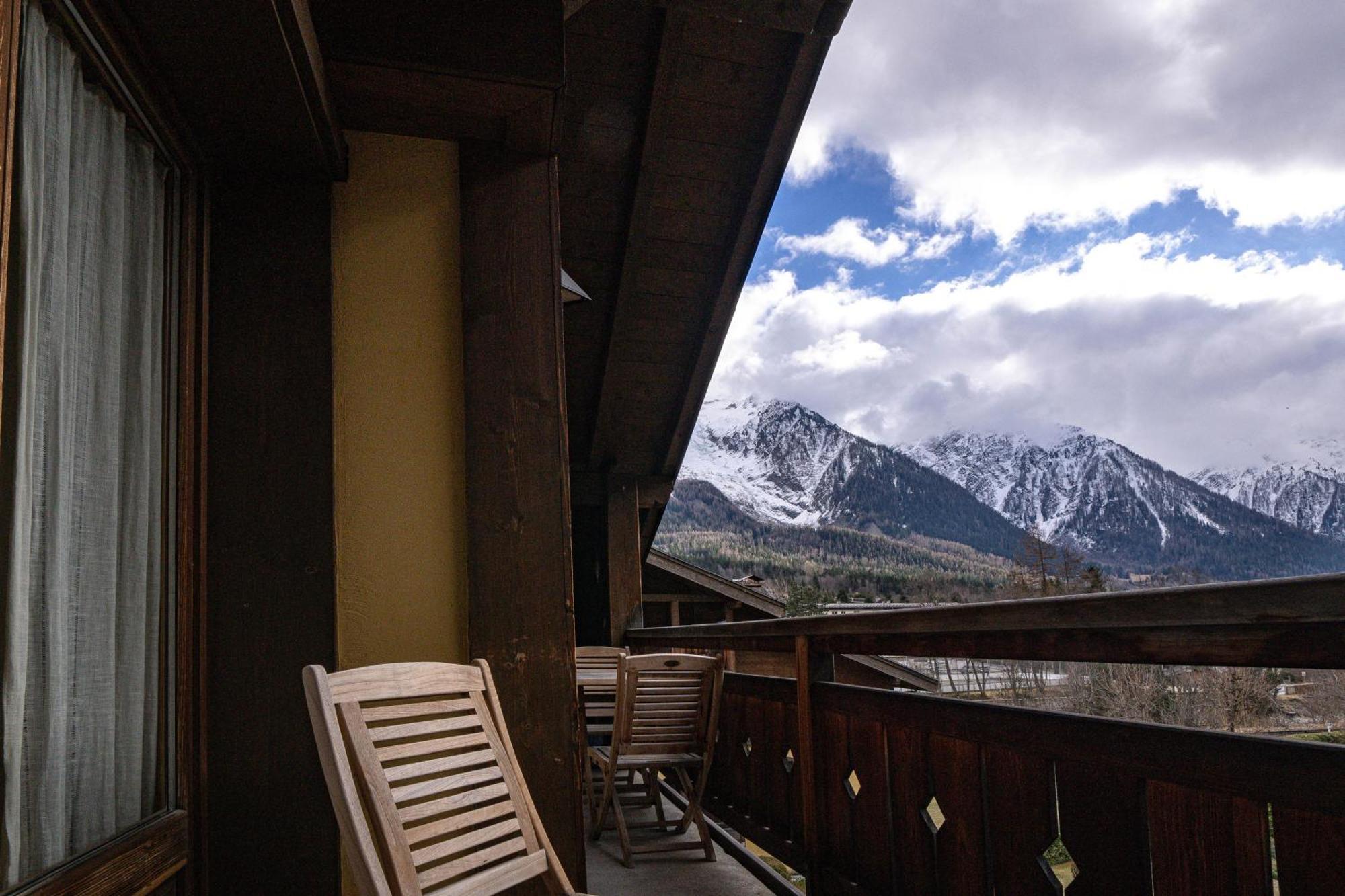 Apartment Capucin - A 3 Bedroom Chamonix Mountain Loft Екстериор снимка