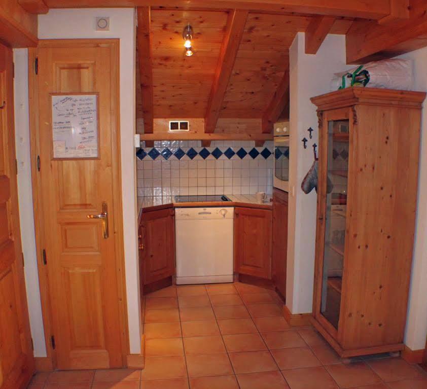 Apartment Capucin - A 3 Bedroom Chamonix Mountain Loft Екстериор снимка